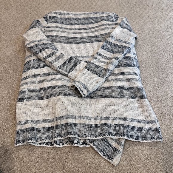 Lucky Brand Cardigan Sweater Boho Stripe Aztec Open Front Neutral MED #7W51782 - Picture 9 of 10